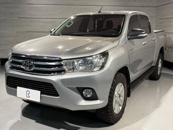 TOYOTA HILUX 2.7 SR 4X2 CD 16V FLEX 4P AUTOMÁTICO